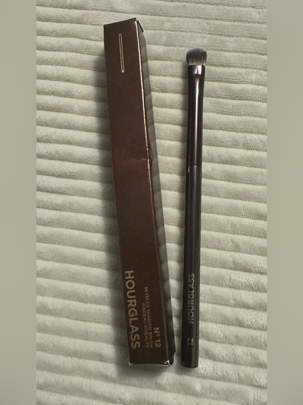 Hourglass Eyeshadow Brush No. 12 Brand New in box